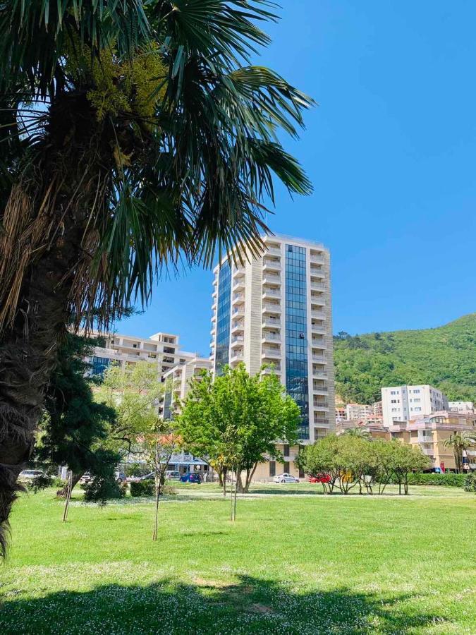 Lux Beach Apartment Budva Exterior photo